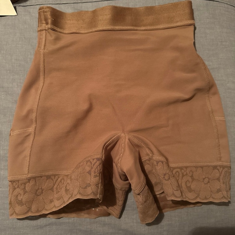 Bbl supreme invisible lifter short
